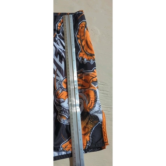 Venum Muay Thai Shorts Boys 8 Black Tiger Kickboxing MMA Fight Team - Picture 9 of 11